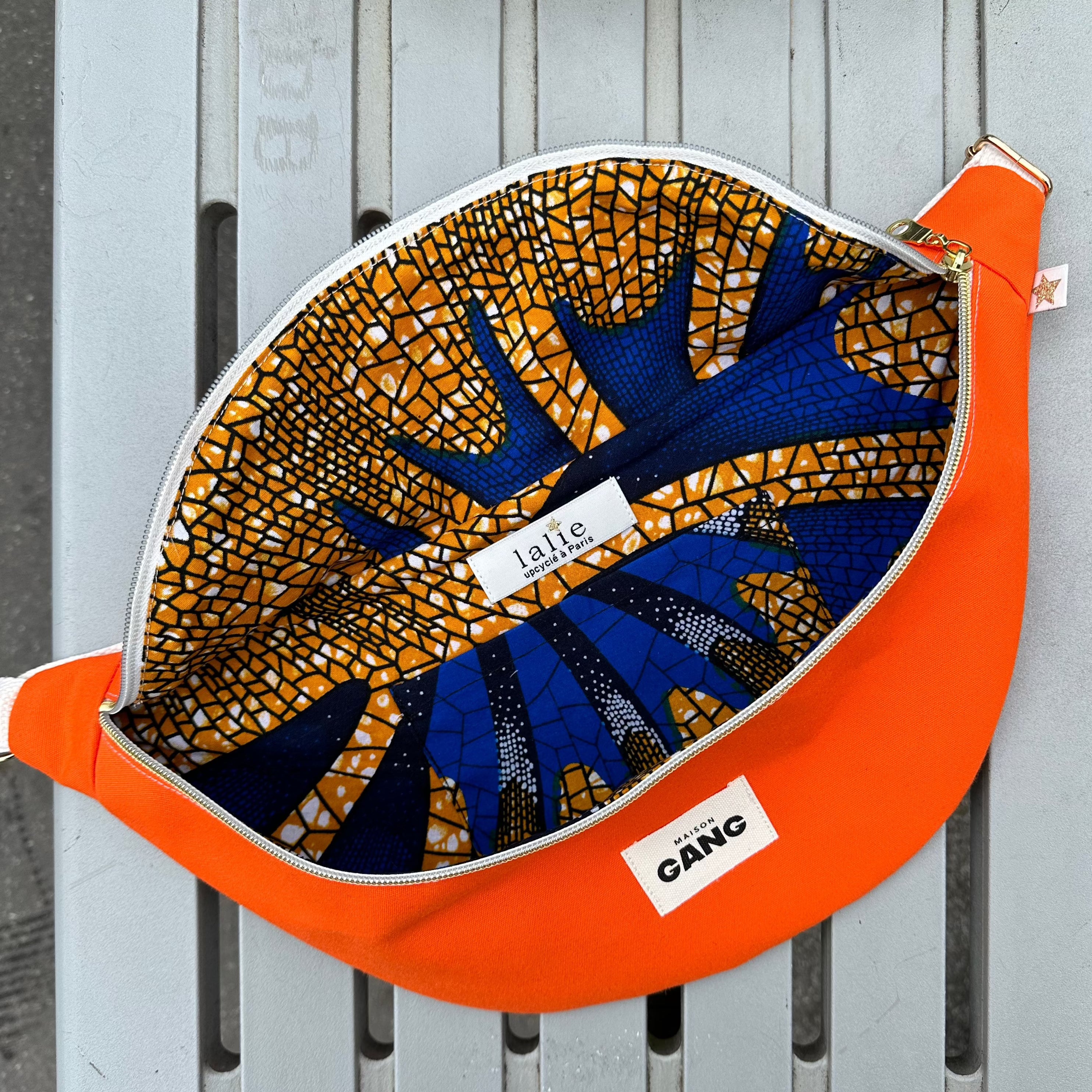 maison-gang-sac-banane-upcycl-orange-zip-dor image 2