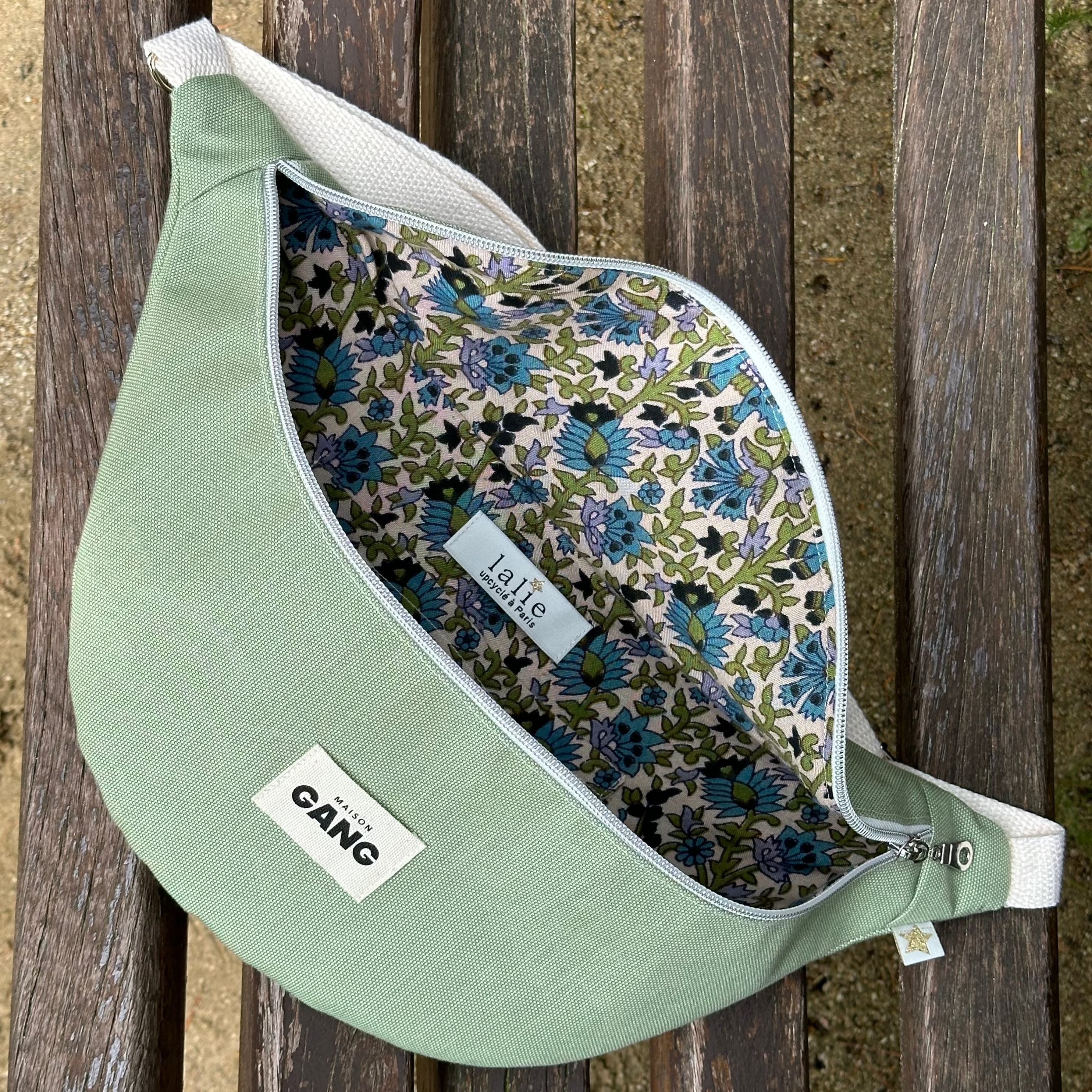 maison-gang-sac-banane-upcycl-vert-zip-dor-imperm-able image 4
