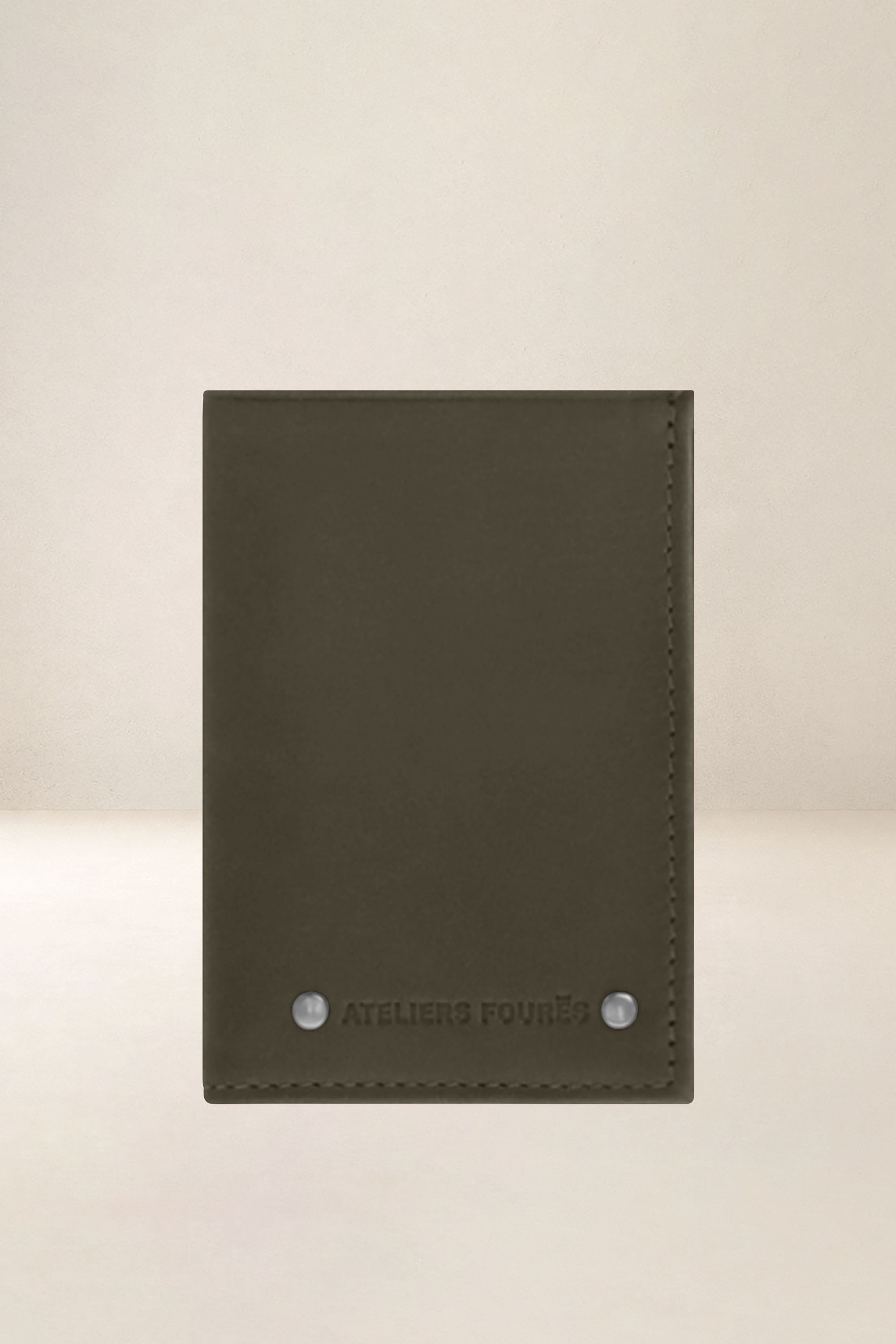 les-ateliers-four-s-pollux-portefeuille-compact-rfid-fauve image 7