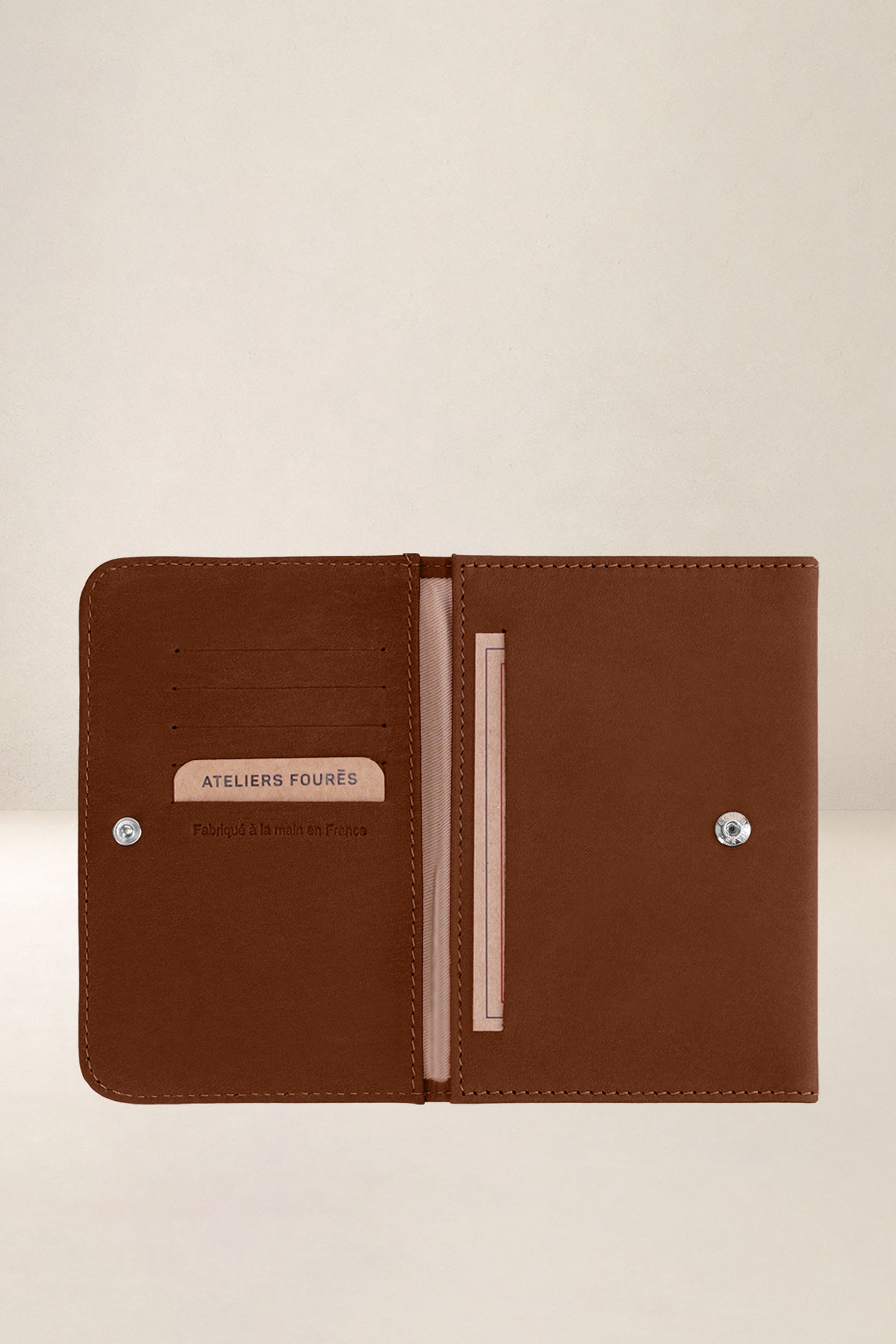 les-ateliers-four-s-hesp-rie-porte-papiers-cuir-lionne-5-cartes image 4