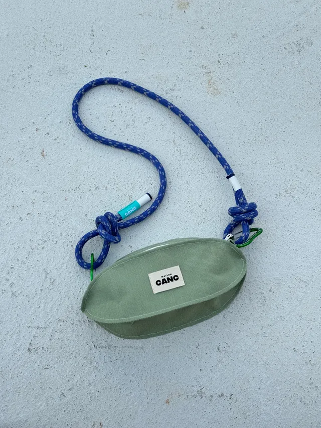 maison-gang-pistache-sac-ballon-upcycl-vert-sangle-bleue image 1