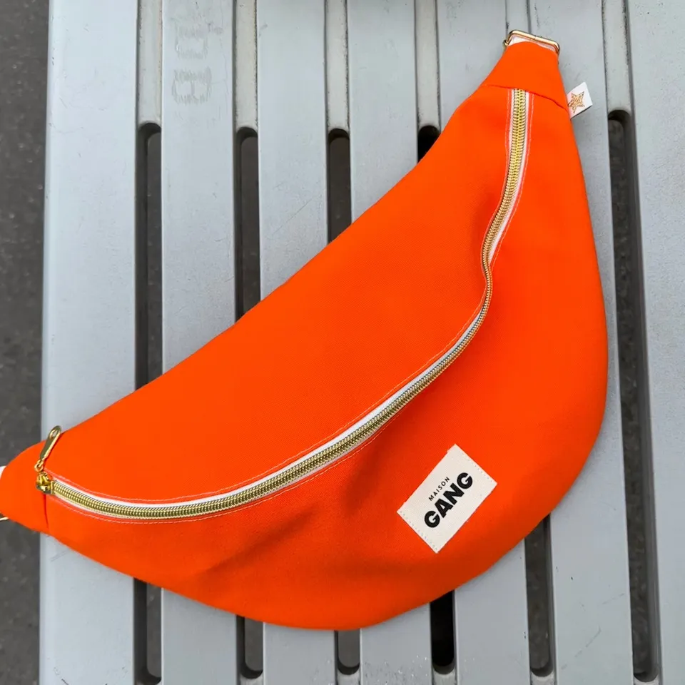 maison-gang-sac-banane-upcycl-orange-zip-dor image 1