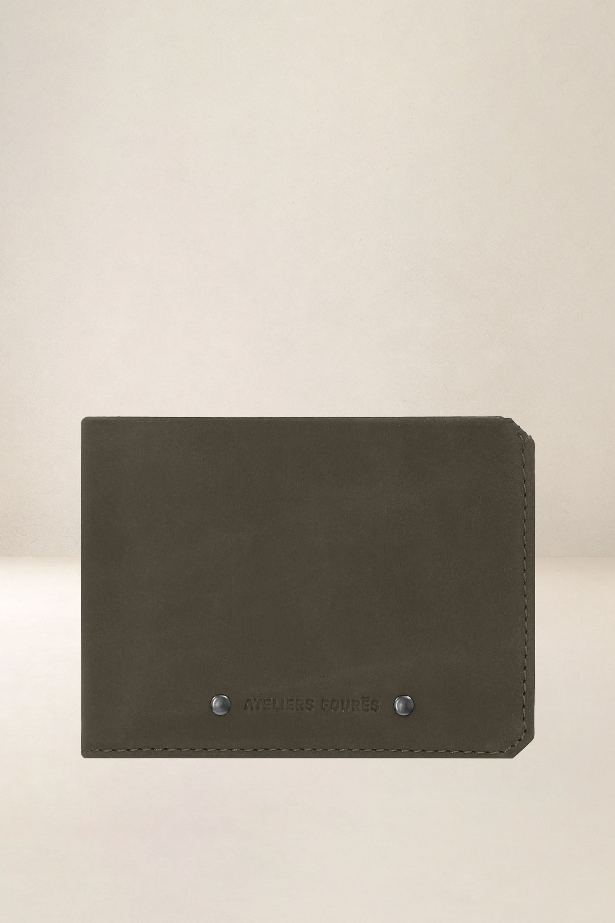 les-ateliers-four-s-ulysse-portefeuille-medium-cognac-poche-zipp-e image 1