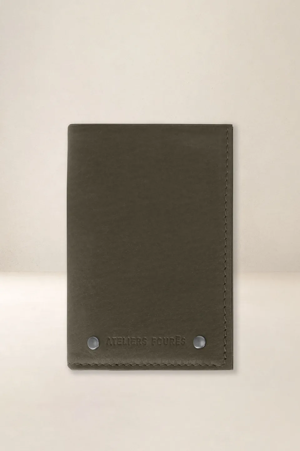 les-ateliers-four-s-p-gase-portefeuille-cuir-fauve-compact image 1