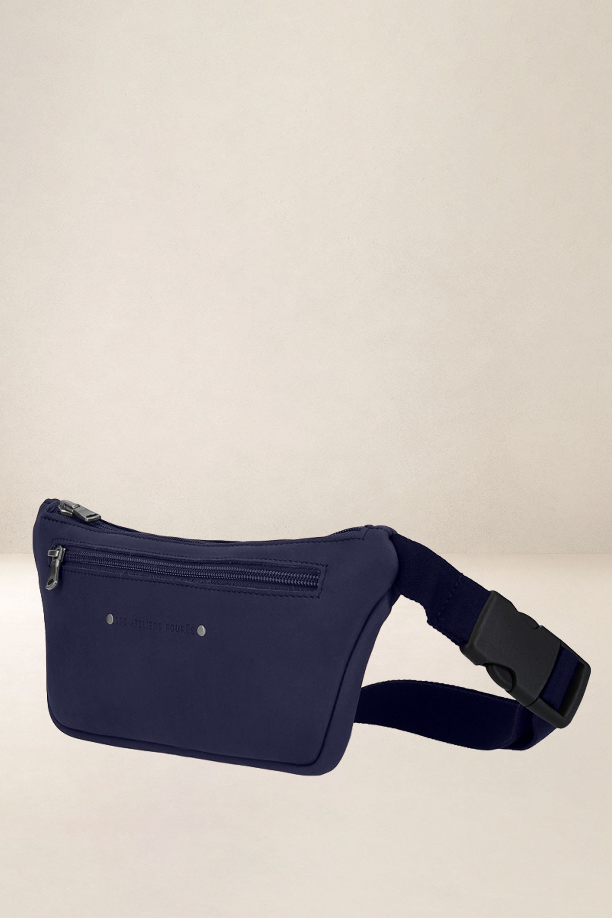 les-ateliers-four-s-our-a-9670-sac-banane-cuir-marine image 4