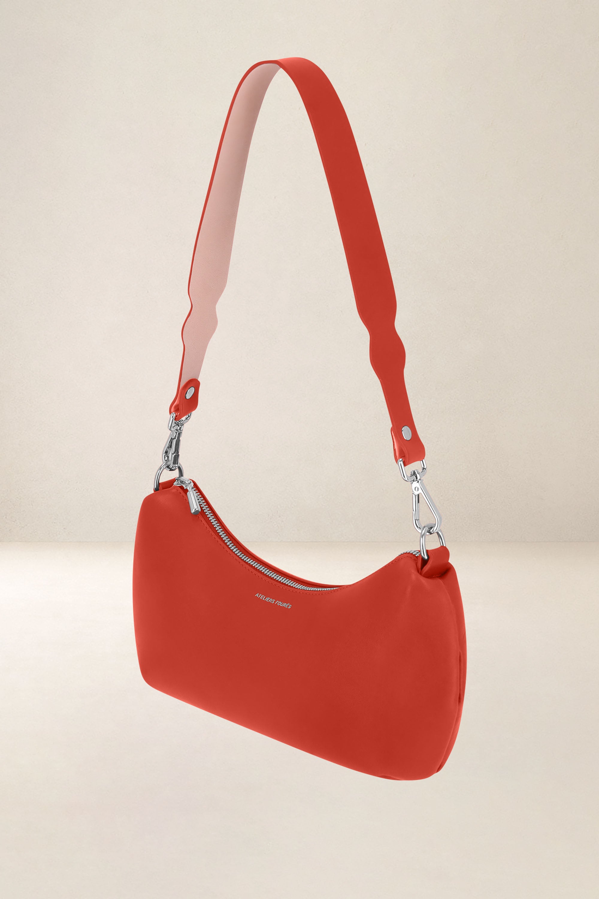 les-ateliers-four-s-h-cate-sac-demi-lune-cuir-fauve image 7