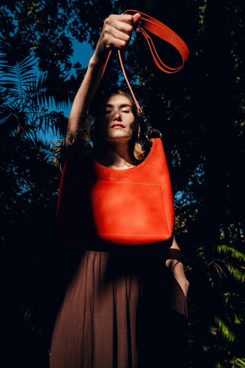 les-ateliers-four-s-amazone-sac-mini-cuir-orange-confite image 5
