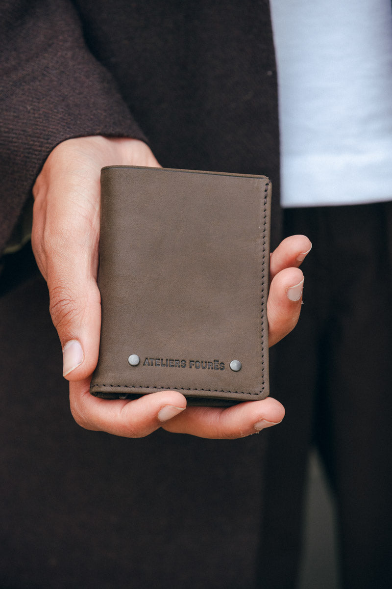 les-ateliers-four-s-p-gase-portefeuille-cuir-cognac-compact image 2