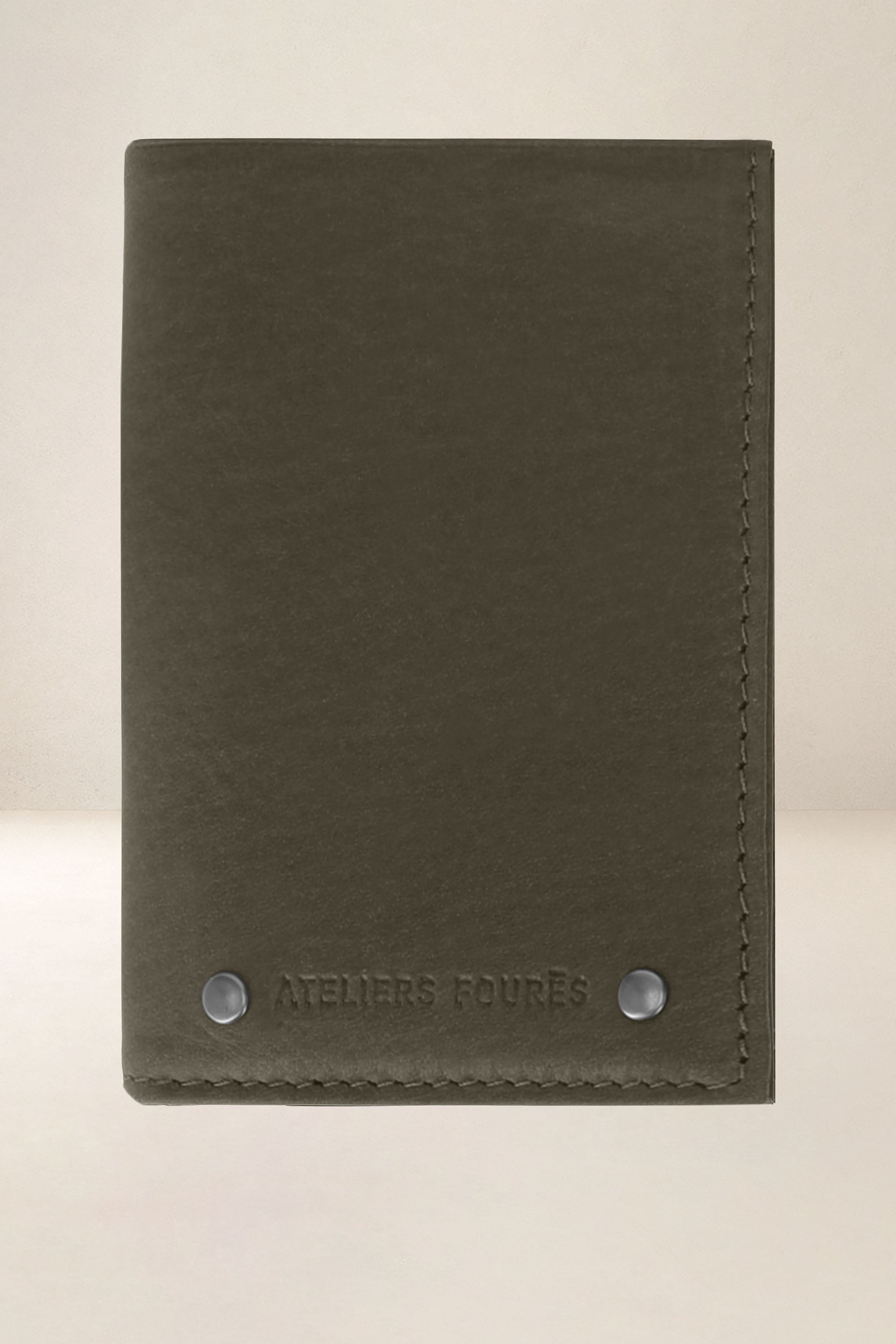 les-ateliers-four-s-p-gase-portefeuille-cuir-fauve-compact image 2