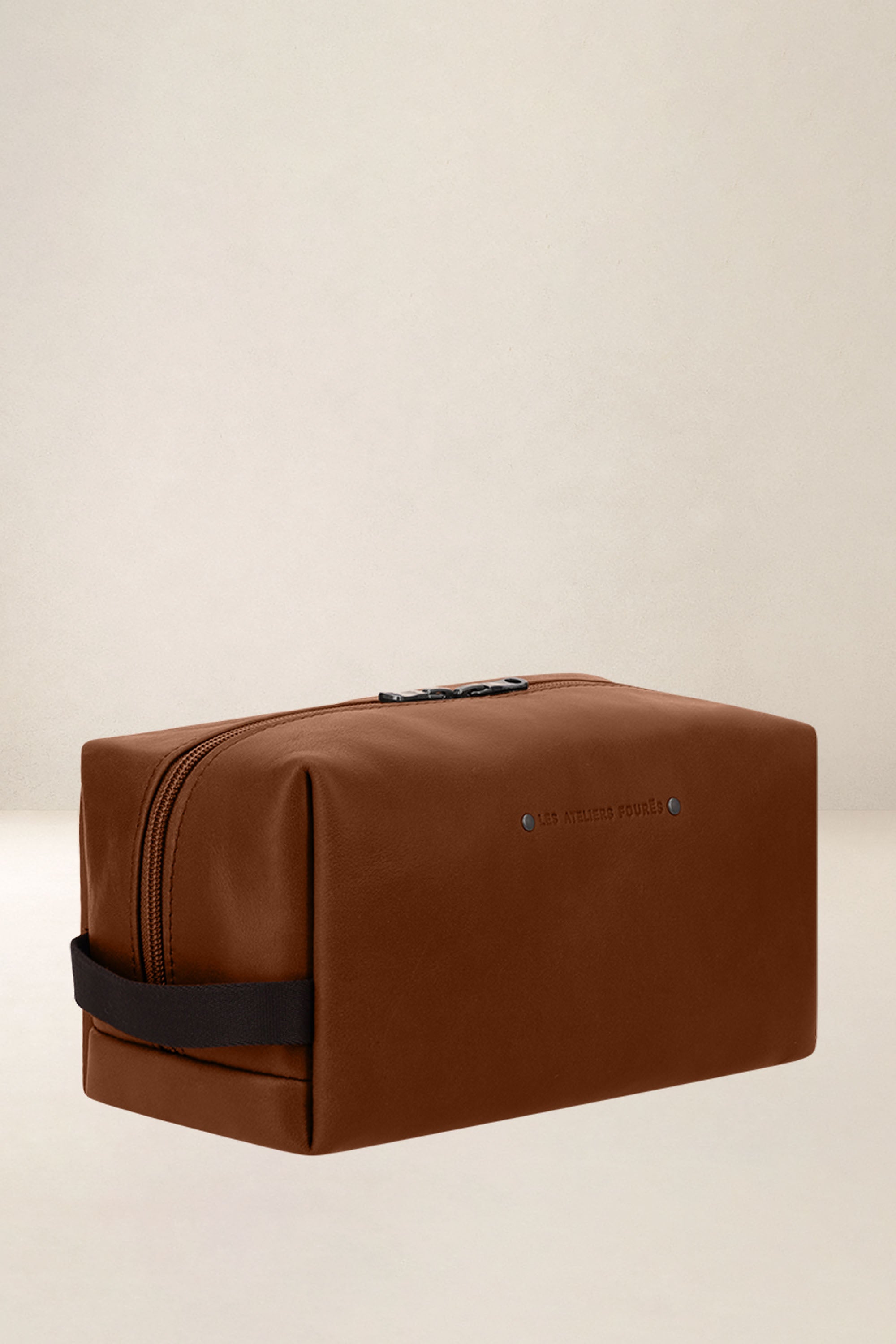 les-ateliers-four-s-sil-ne-trousse-toilette-cuir-fauve image 8