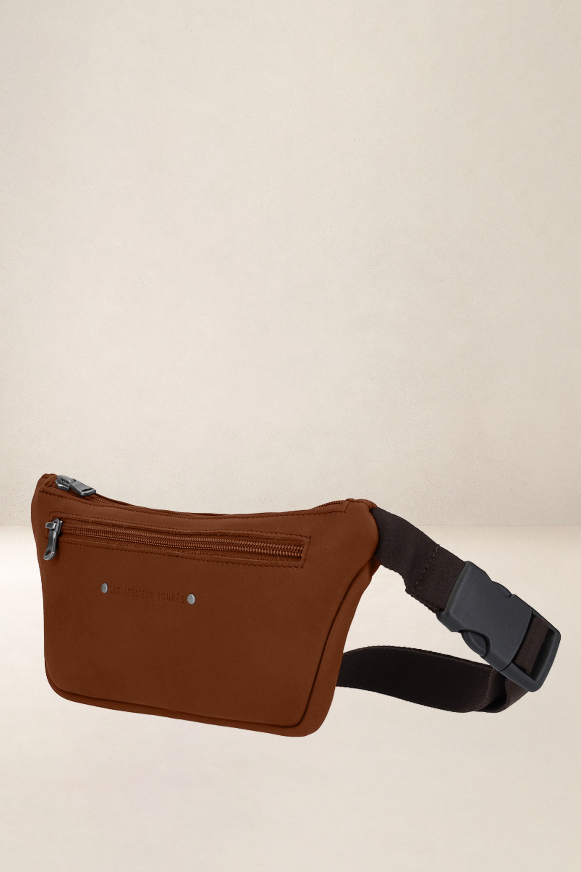 les-ateliers-four-s-our-a-9670-sac-banane-cuir-marine image 8