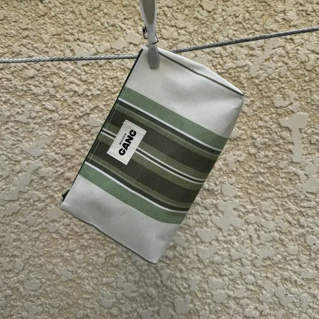 maison-gang-pochette-upcycl-e-rayures-vertes-20x15-cm image 1