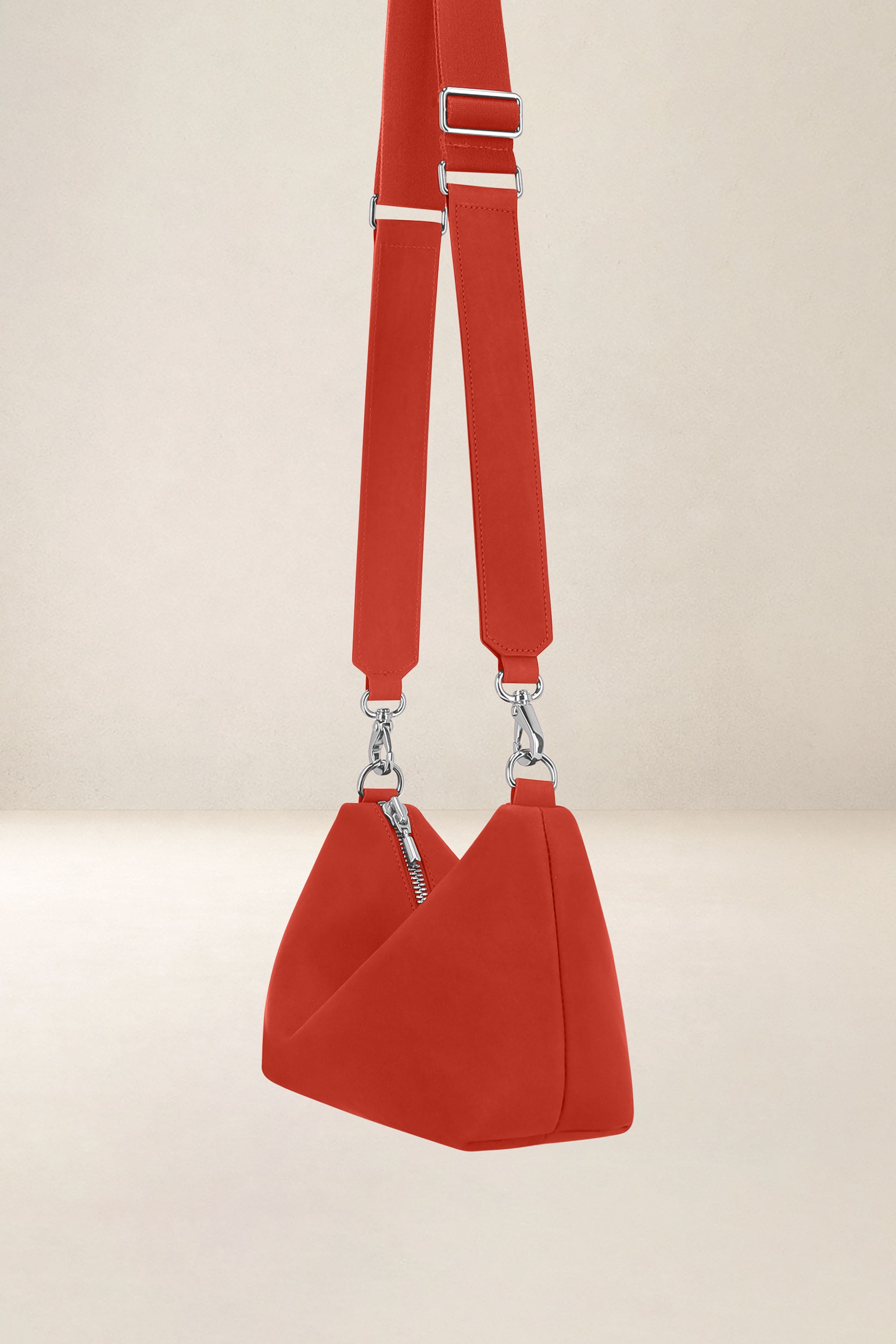les-ateliers-four-s-iliade-sac-hobo-cuir-lionne image 7