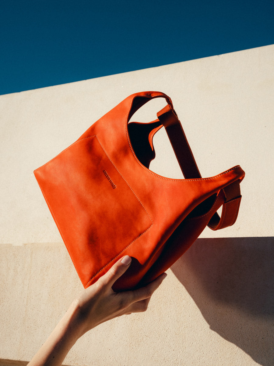 les-ateliers-four-s-amazone-sac-main-minuit-cuir-pleine-fleur image 3