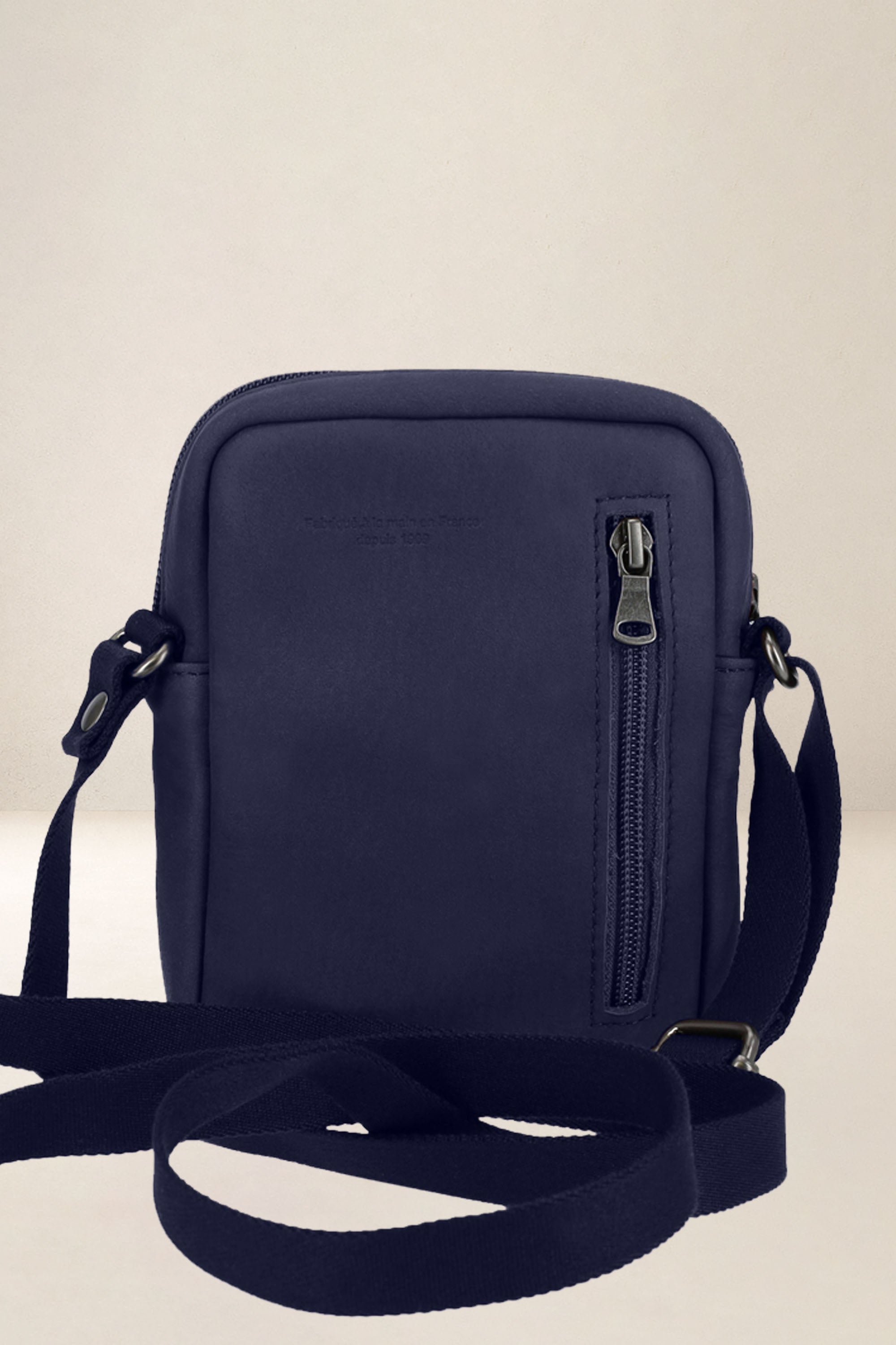 les-ateliers-four-s-c-os-sacoche-cuir-homme-marine image 4