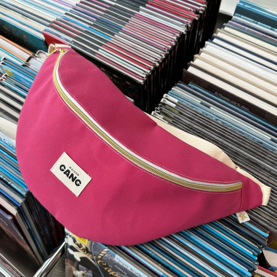 maison-gang-sac-banane-upcycl-rose-zip-dor image 1