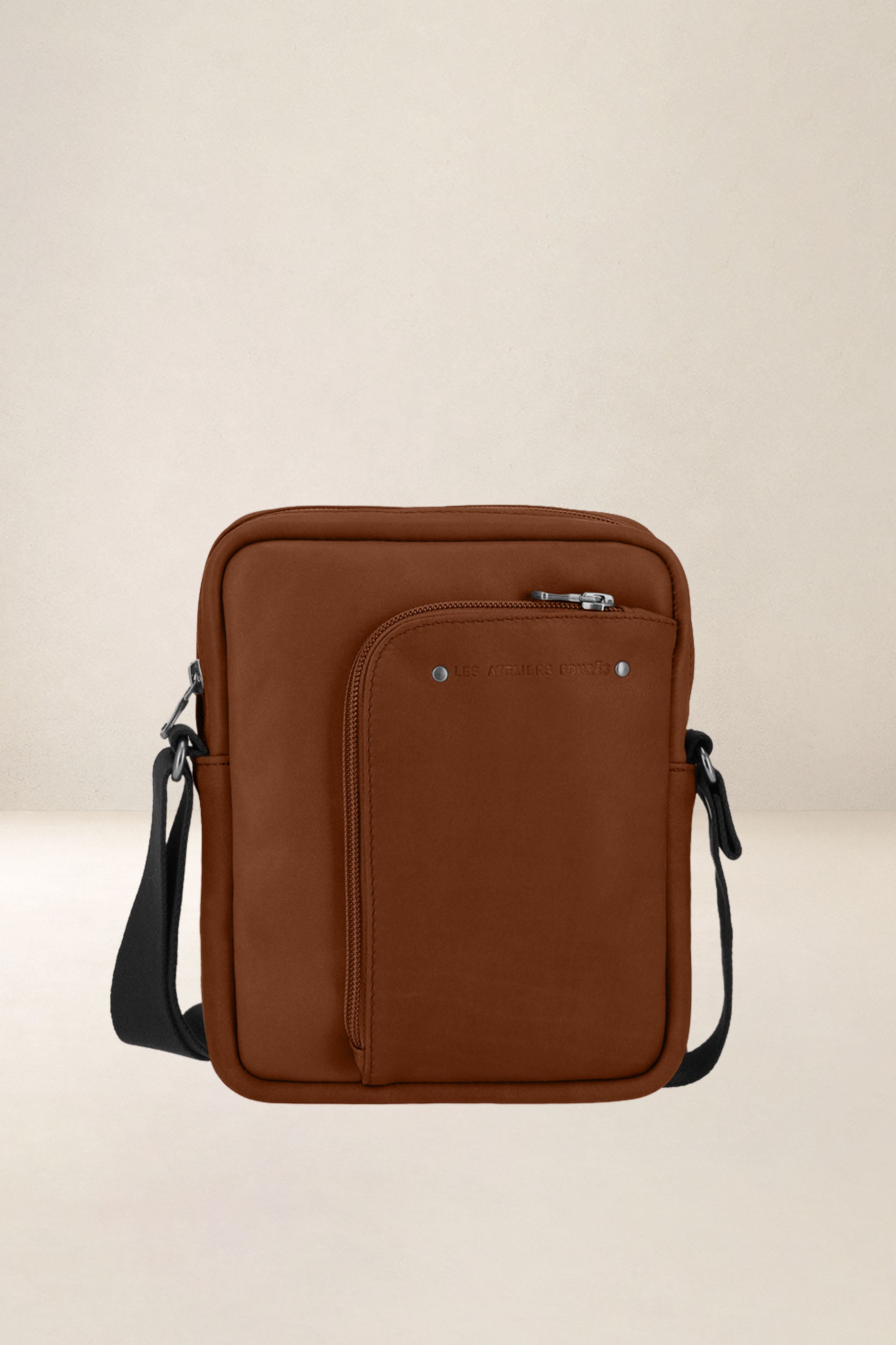 les-ateliers-four-s-n-r-e-pochette-sacoche-cognac image 5