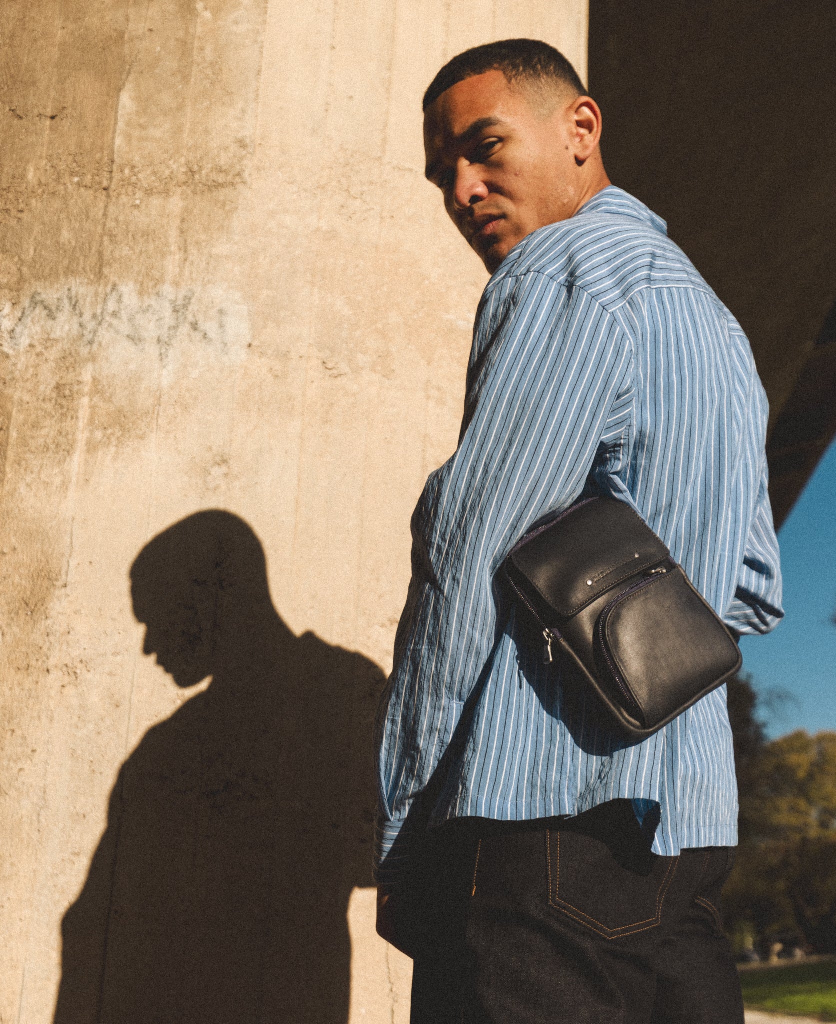 les-ateliers-four-s-pallas-sac-banane-fauve-holster-cuir image 4