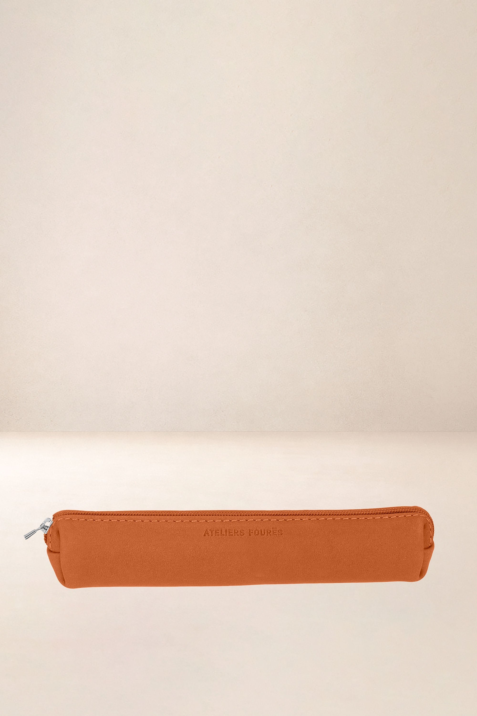 les-ateliers-four-s-dion-trousse-lionne-3-stylos-cuir image 4