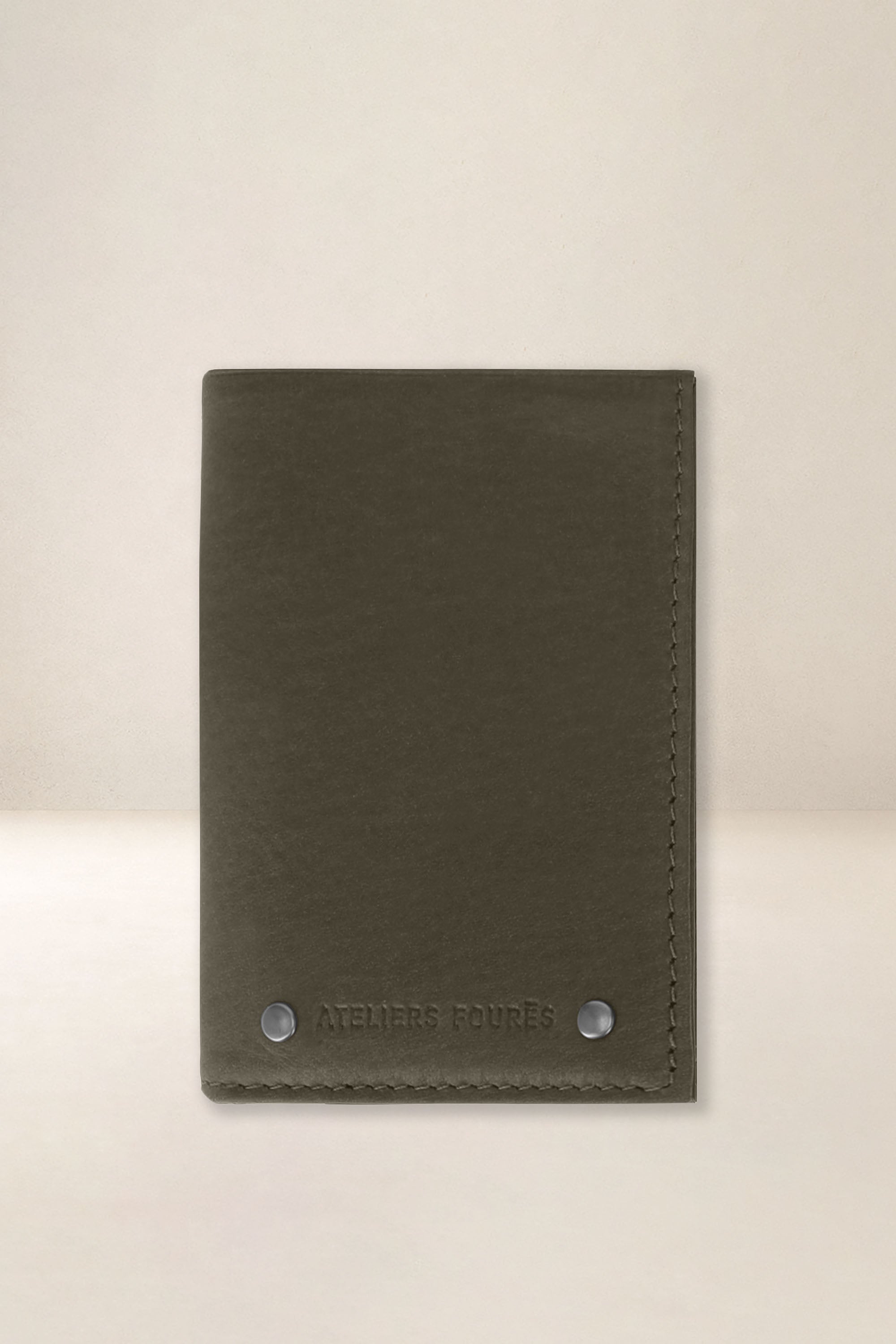 les-ateliers-four-s-p-gase-portefeuille-cuir-fauve-compact image 1