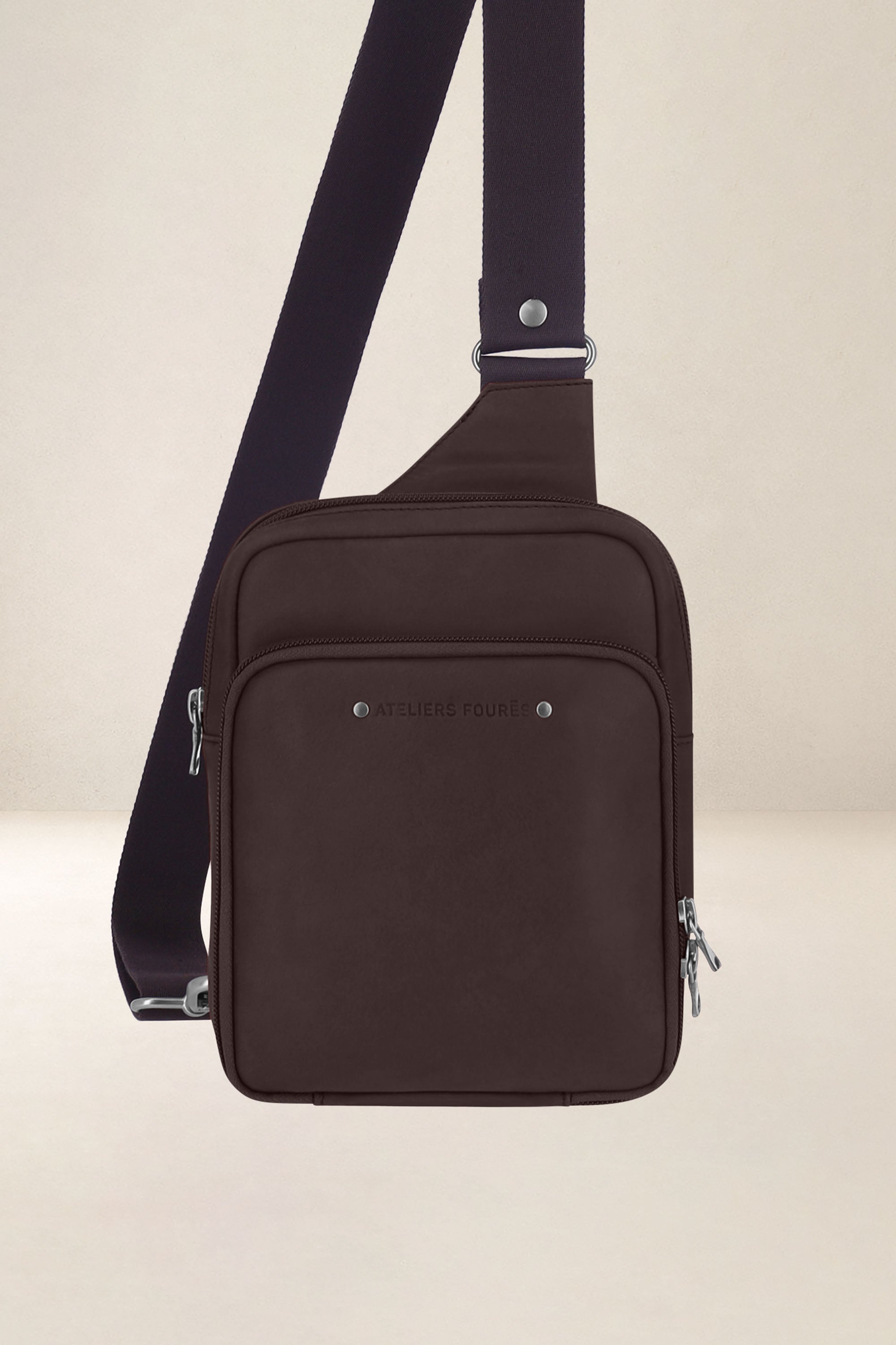 les-ateliers-four-s-euripide-sacoche-cuir-fauve-holster image 6