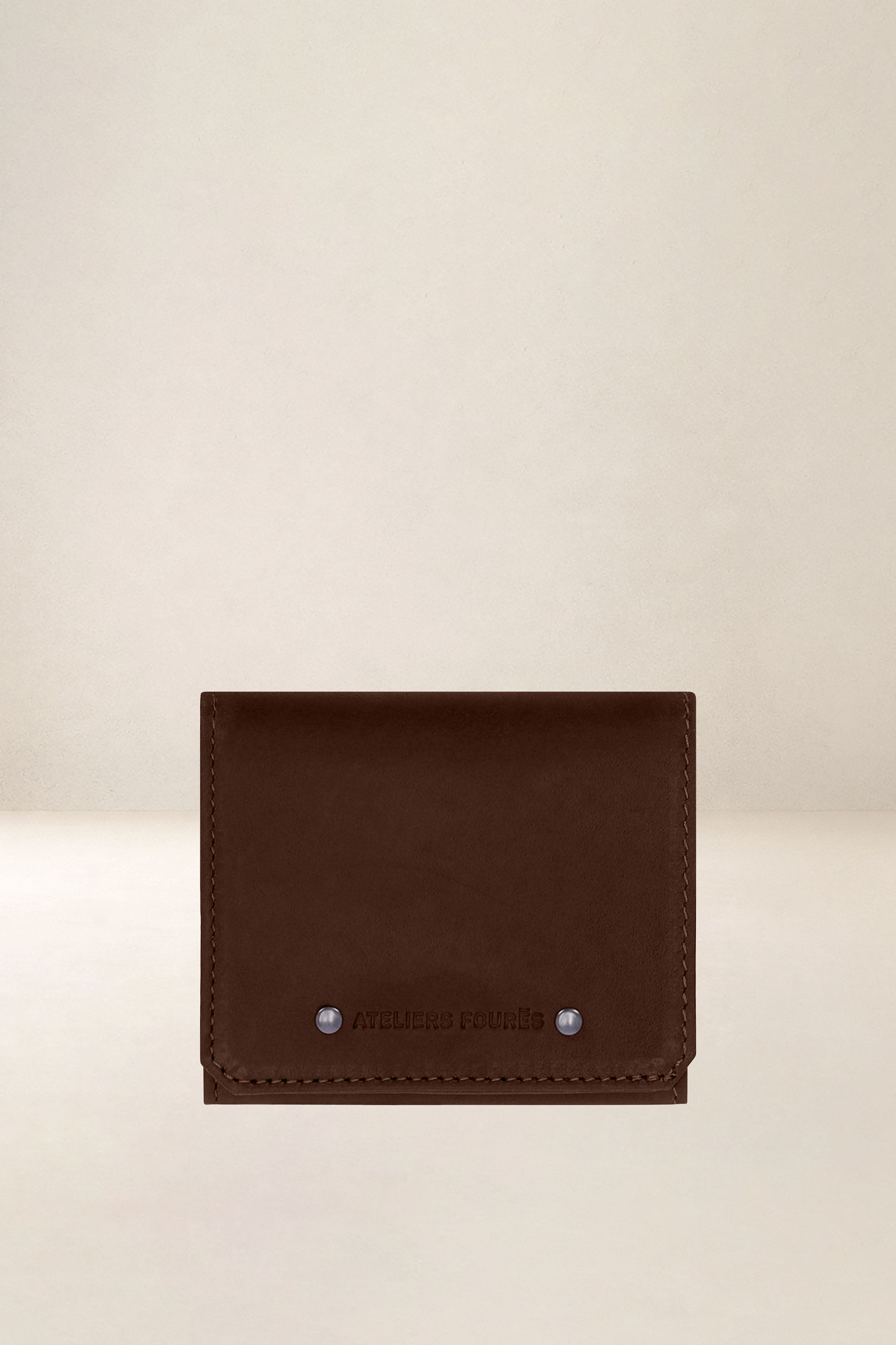 les-ateliers-four-s-minotaure-porte-monnaie-cuir-cognac-compact image 4